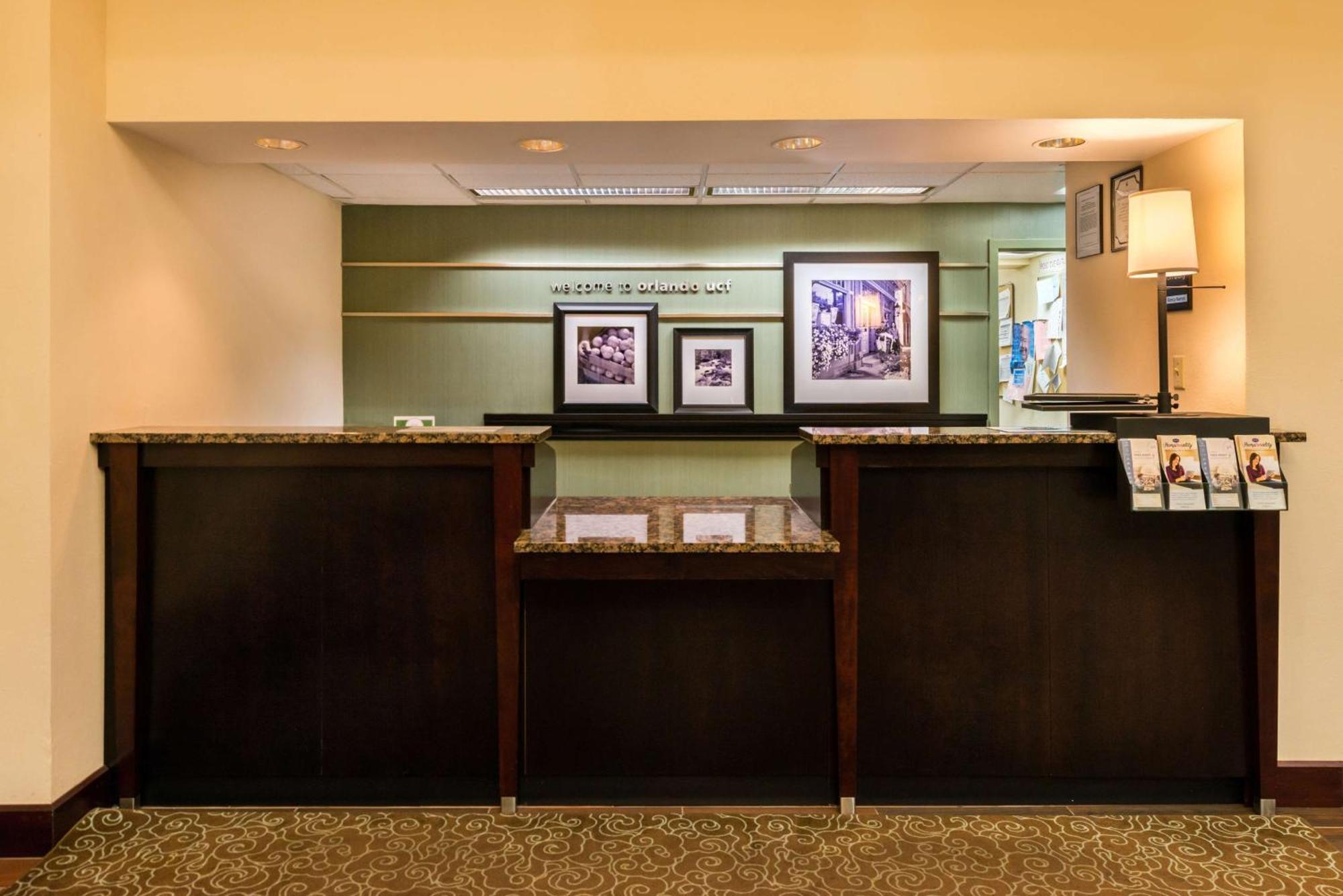 Hampton Inn & Suites Orlando-East Ucf Alafaya Eksteriør billede